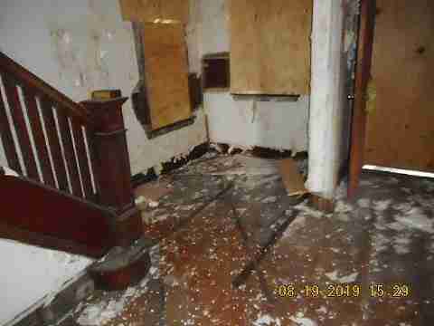 3738 Montgomery (9)_m.jpg